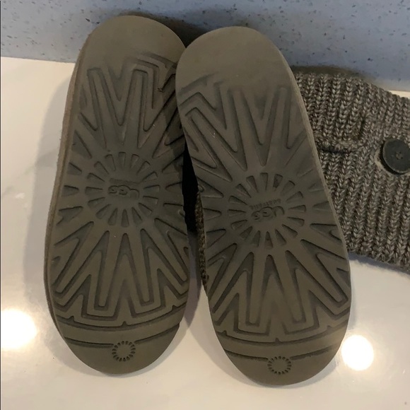 UGG Cardy Boot - Picture 6 of 7